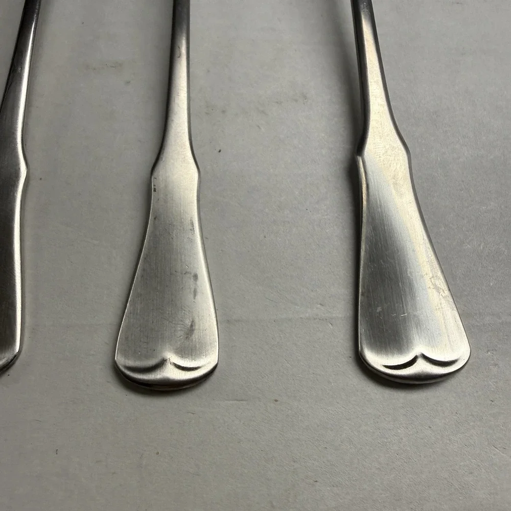 Oneida Community Patrick Henry 3 Salad Forks 1 Soup Spoon Stainless Flatware